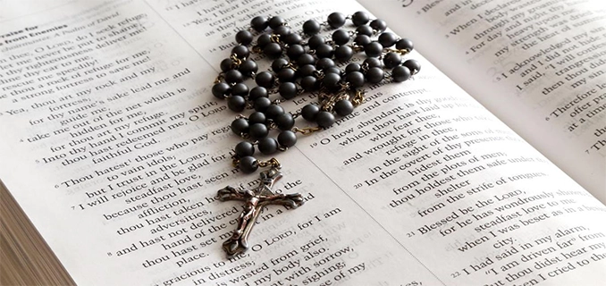 Asal Usul Doa Rosario: Sejarah & Maknanya Dalam Tradisi Katolik