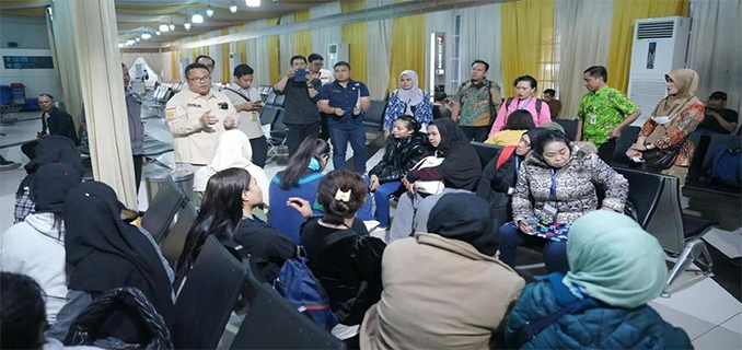 Evakuasi Migran di Sekolah Lama Badalona Bikin Warga Resah