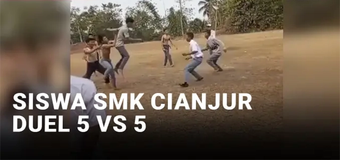 Pejuang Cianjur Dampingi Siswa Menantang Bahaya di Lapangan