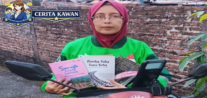 Perkenalkan Bu Sri Ibu Ojol Yang Antar Pesanan & Menulis Cerpen